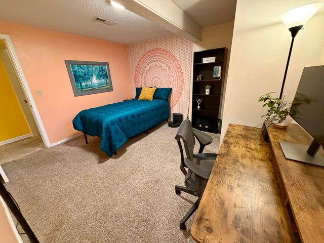 3440 S Delaware Avenue 129, Springfield, MO 65804