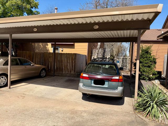 3440 S Delaware Avenue 129, Springfield, MO 65804