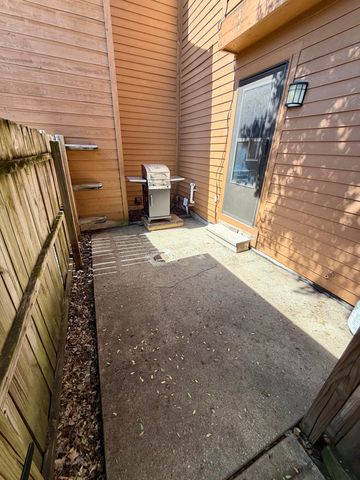 3440 S Delaware Avenue 129, Springfield, MO 65804