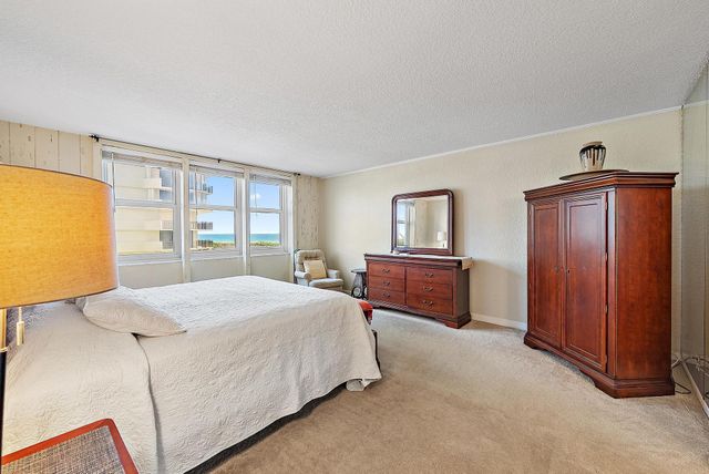 5440 N Ocean Drive 202, Riviera Beach, FL 33404