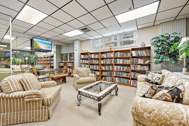 5440 N Ocean Drive 202, Riviera Beach, FL 33404