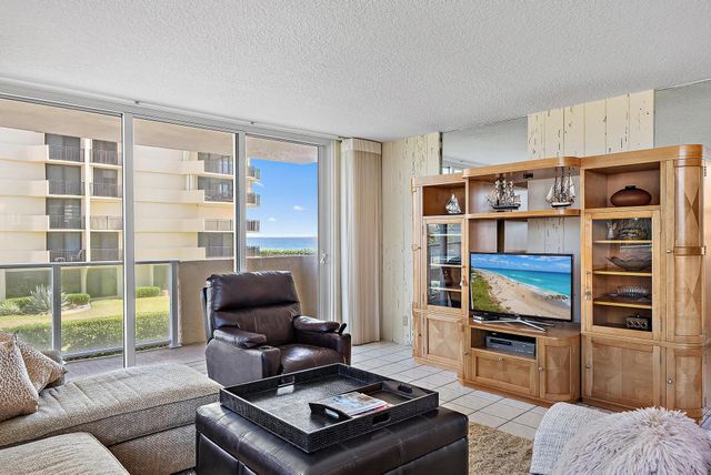 5440 N Ocean Drive 202, Riviera Beach, FL 33404