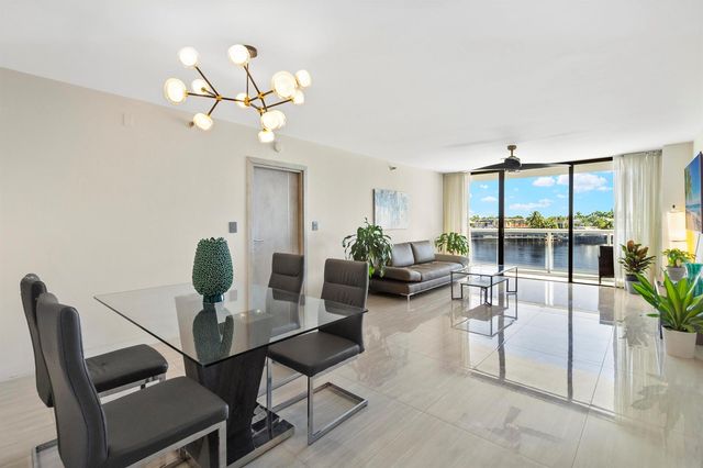20515 E Country Club Drive 345, Aventura, FL 33180