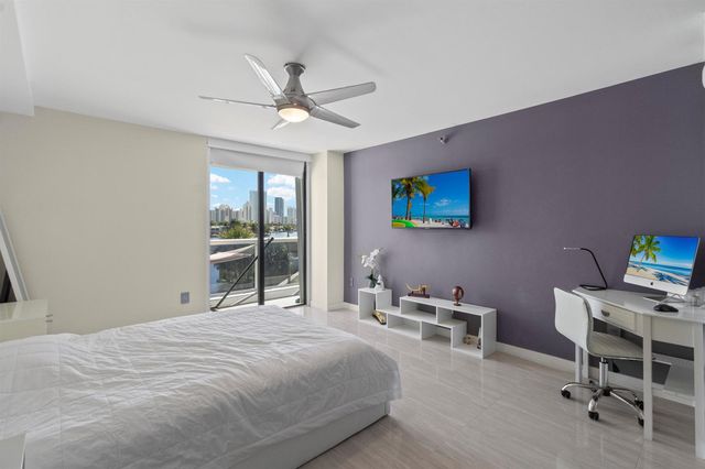 20515 E Country Club Drive 345, Aventura, FL 33180