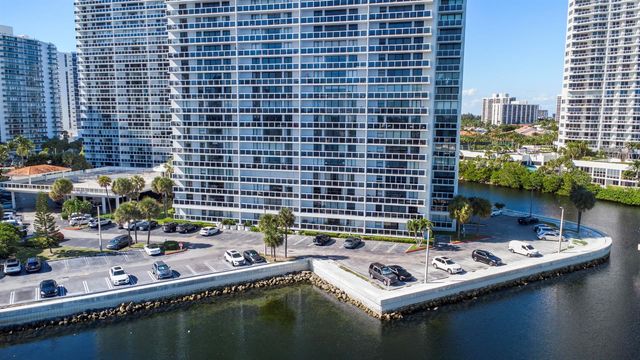 20515 E Country Club Drive 345, Aventura, FL 33180