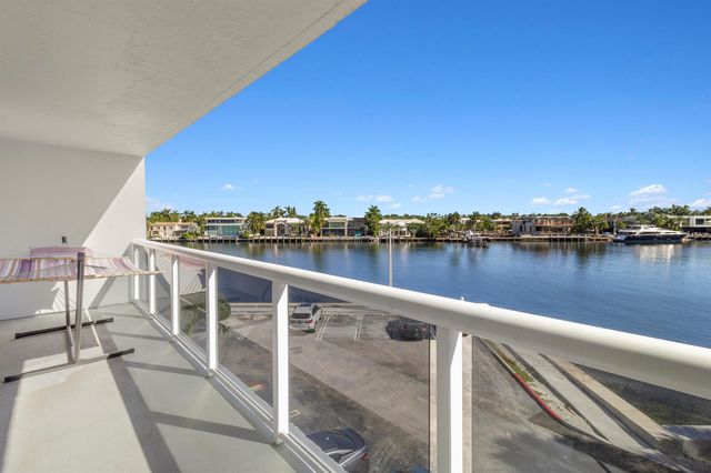 20515 E Country Club Drive 345, Aventura, FL 33180