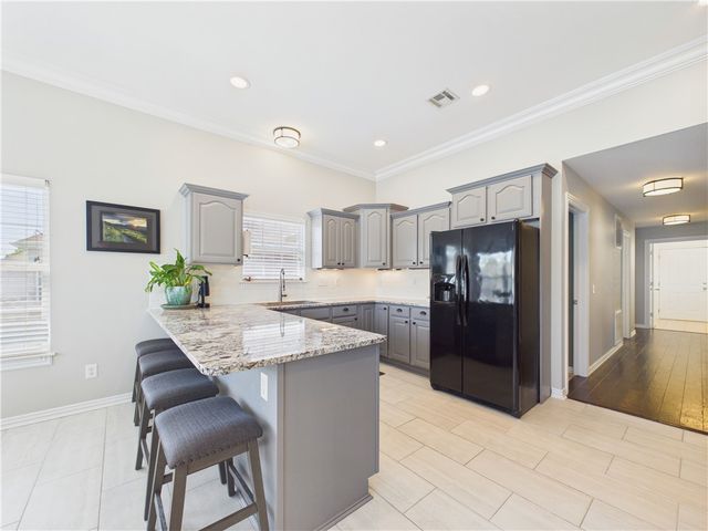 705 Maidstone Avenue, Bentonville, AR 72712