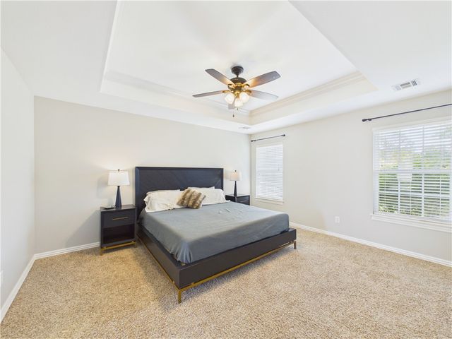 705 Maidstone Avenue, Bentonville, AR 72712