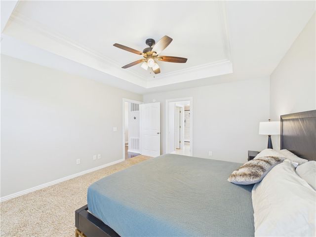 705 Maidstone Avenue, Bentonville, AR 72712