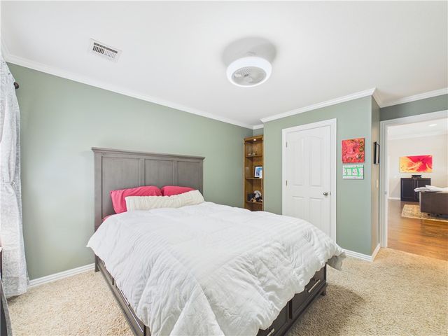705 Maidstone Avenue, Bentonville, AR 72712