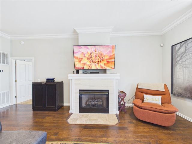 705 Maidstone Avenue, Bentonville, AR 72712