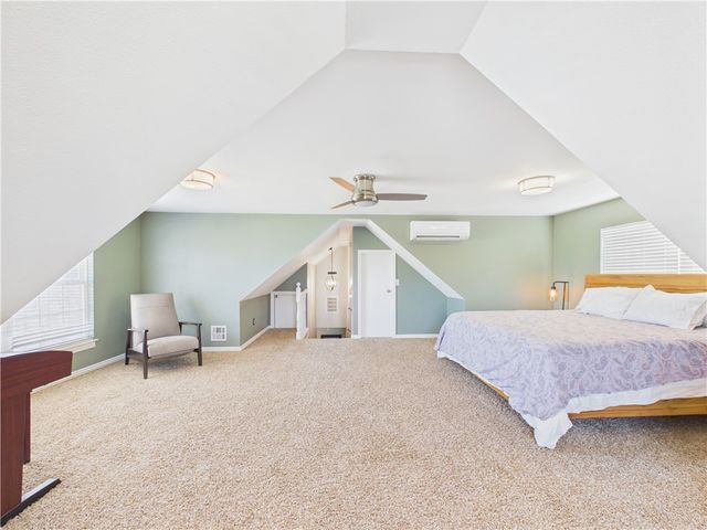705 Maidstone Avenue, Bentonville, AR 72712