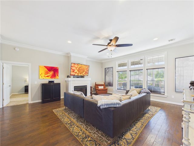705 Maidstone Avenue, Bentonville, AR 72712