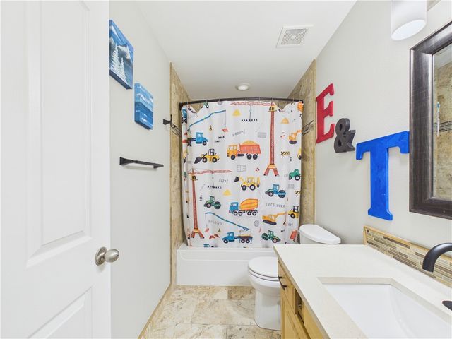 705 Maidstone Avenue, Bentonville, AR 72712