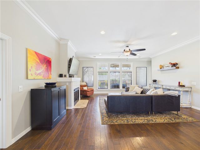 705 Maidstone Avenue, Bentonville, AR 72712