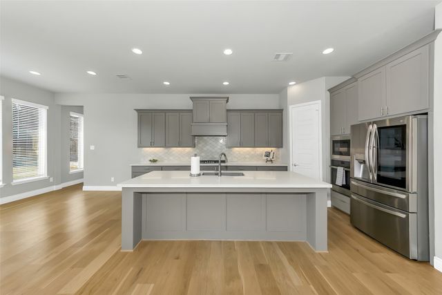 5708 Lake Jackson Drive, Fort Worth, TX 76126