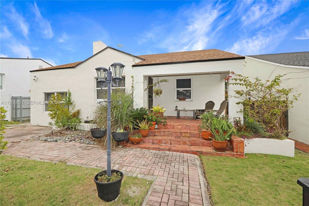 Image 2 of property listing at 1345 SW 17th St, Miami, FL 33145