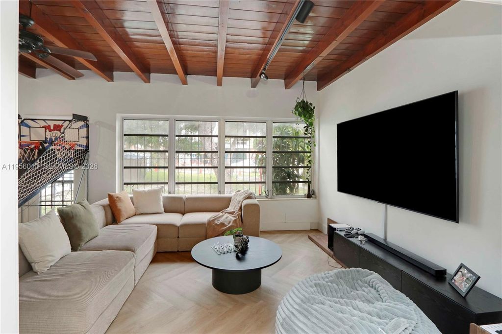 Image 6 of property listing at 1345 SW 17th St, Miami, FL 33145