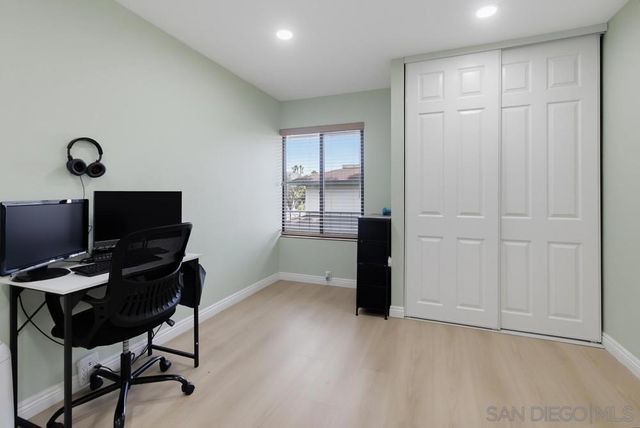 10142 Caminito Zar, San Diego, CA 92126