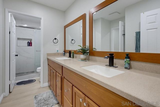 10142 Caminito Zar, San Diego, CA 92126