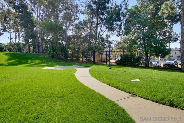 10142 Caminito Zar, San Diego, CA 92126