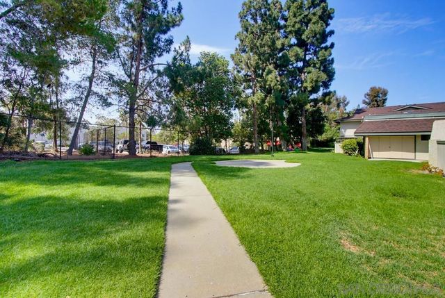 10142 Caminito Zar, San Diego, CA 92126