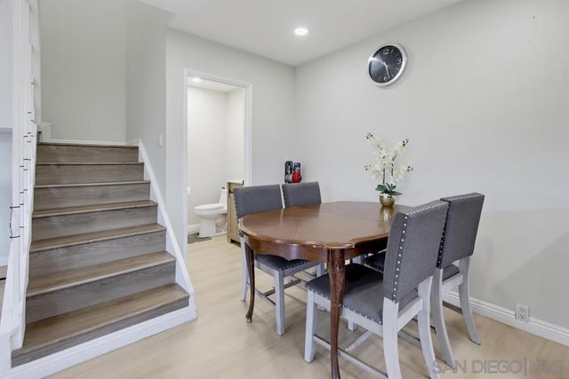 10142 Caminito Zar, San Diego, CA 92126