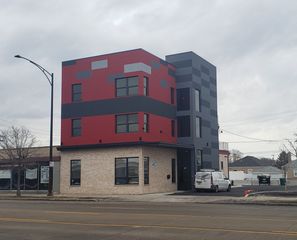 5051 N Harlem Avenue 1, Chicago, IL 60656