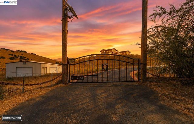 41794 Vargas Rd, Fremont, CA 94539