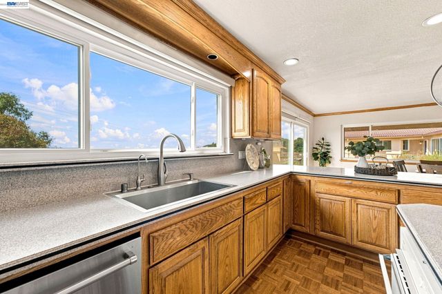 41794 Vargas Rd, Fremont, CA 94539
