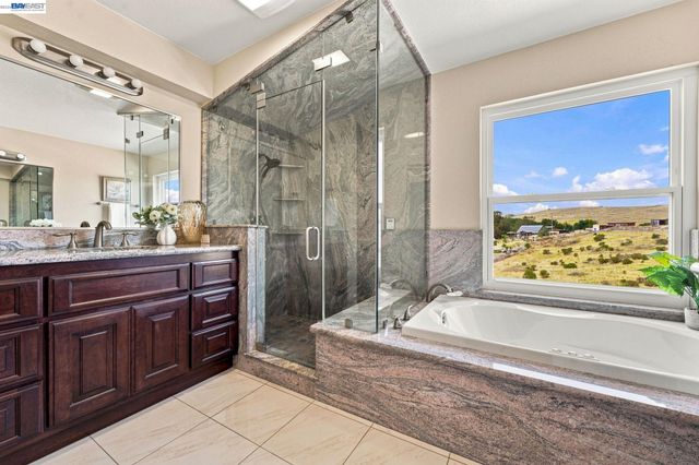 41794 Vargas Rd, Fremont, CA 94539