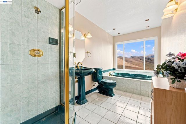 41794 Vargas Rd, Fremont, CA 94539