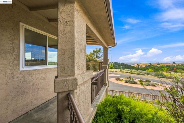 41794 Vargas Rd, Fremont, CA 94539
