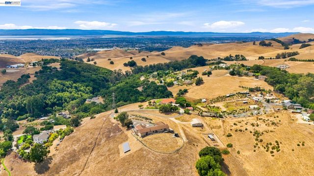 41794 Vargas Rd, Fremont, CA 94539