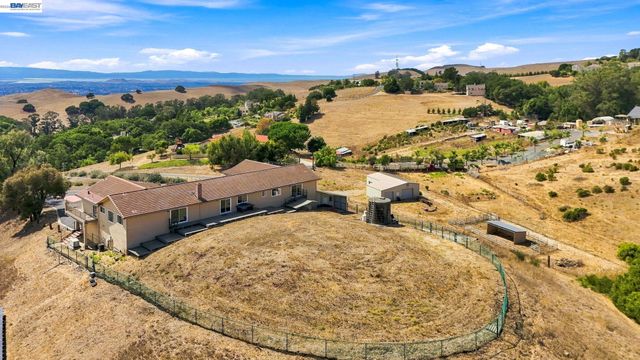 41794 Vargas Rd, Fremont, CA 94539