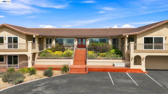 41794 Vargas Rd, Fremont, CA 94539
