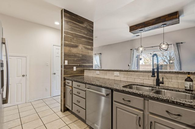 4120 W Ojos Negros Drive NW, Albuquerque, NM 87120
