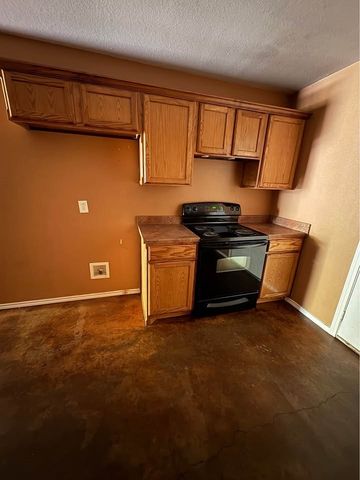 160 Bell Street, Blossom, TX 75416