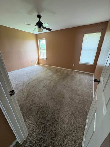 160 Bell Street, Blossom, TX 75416