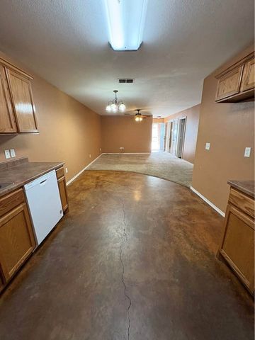 160 Bell Street, Blossom, TX 75416