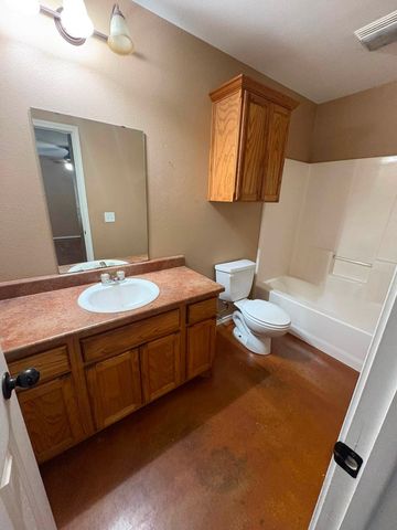 160 Bell Street, Blossom, TX 75416
