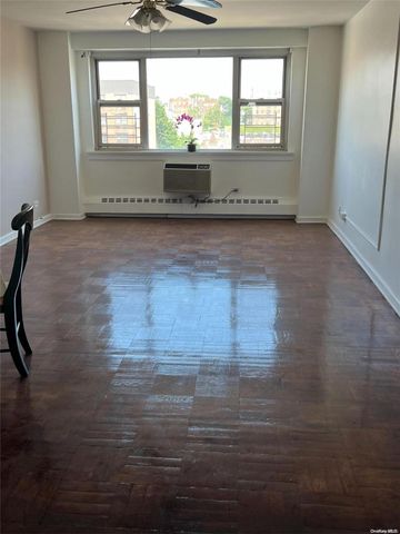89-00 170th Street 7D, Jamaica, NY 11432