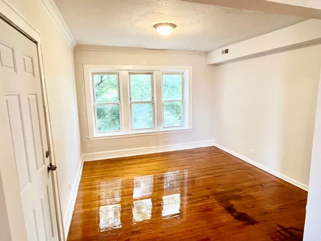 4058 W Crystal Street 2, Chicago, IL 60651