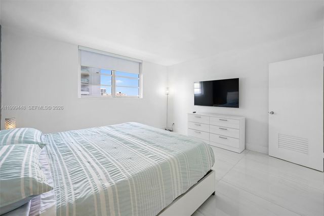 4001 S Ocean Dr 15B, Hollywood, FL 33019