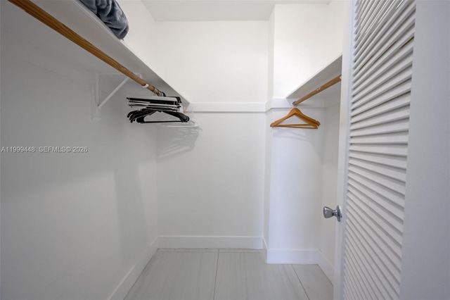 4001 S Ocean Dr 15B, Hollywood, FL 33019