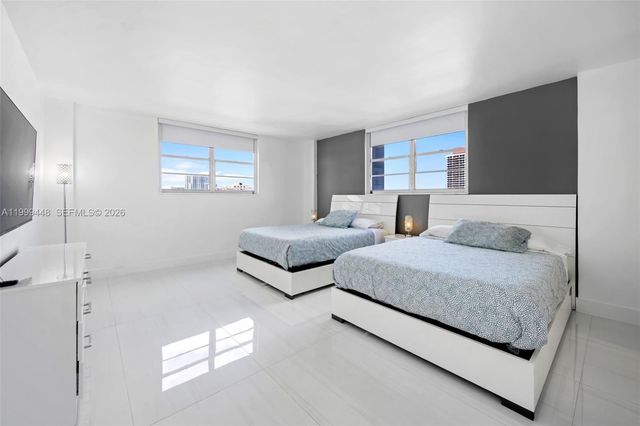 4001 S Ocean Dr 15B, Hollywood, FL 33019