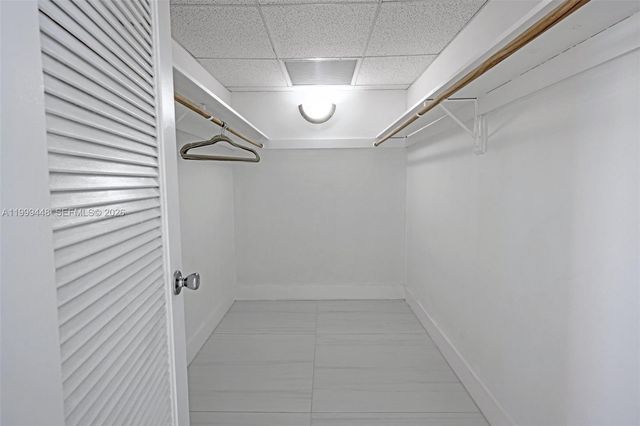 4001 S Ocean Dr 15B, Hollywood, FL 33019