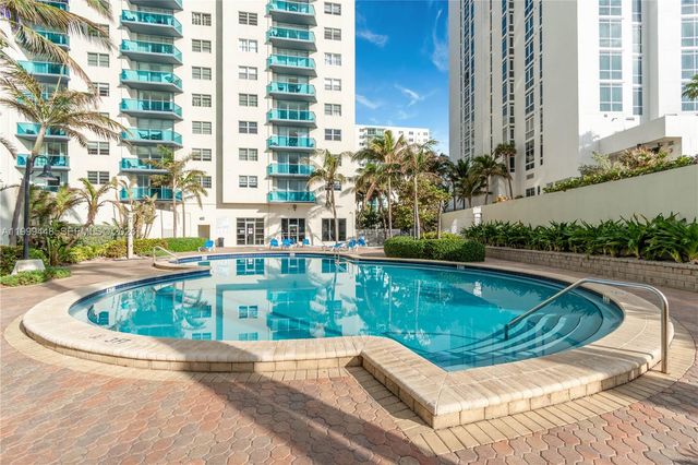 4001 S Ocean Dr 15B, Hollywood, FL 33019
