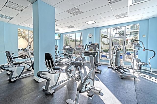 4001 S Ocean Dr 15B, Hollywood, FL 33019