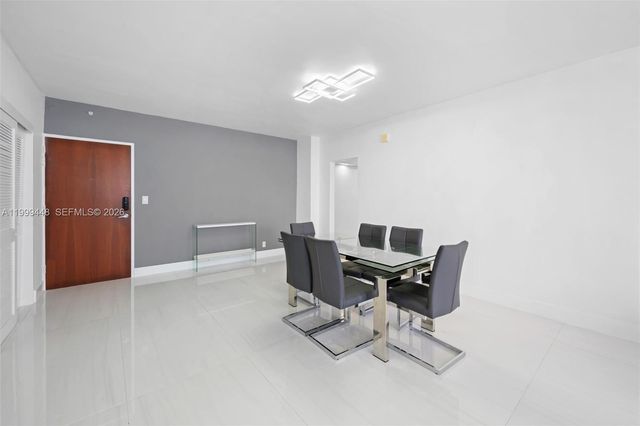 4001 S Ocean Dr 15B, Hollywood, FL 33019